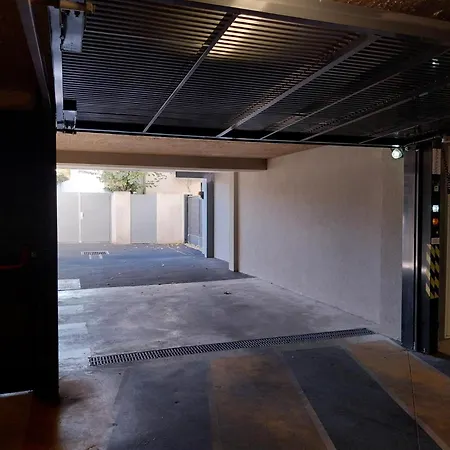 Apartment Front De 98 M², 3 Chambres, Terrasse 90 M² Sete