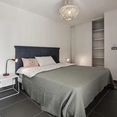 Front De 98 M², 3 Chambres, Terrasse 90 M² Apartment Sete