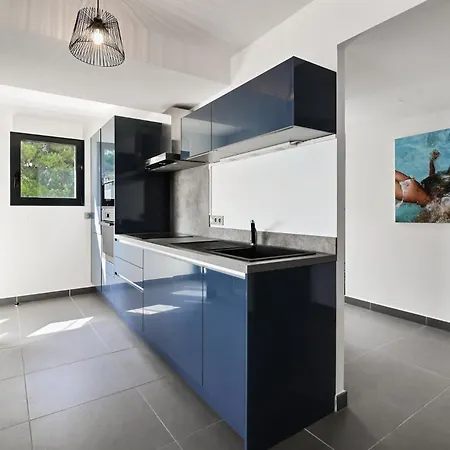 Front De 98 M², 3 Chambres, Terrasse 90 M² Apartment *