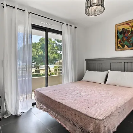 Front De 98 M², 3 Chambres, Terrasse 90 M² Apartment