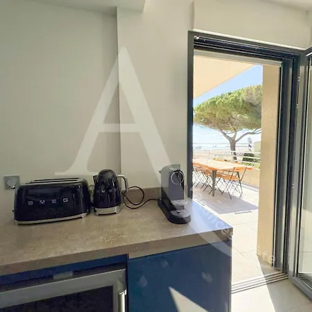Front De 98 M², 3 Chambres, Terrasse 90 M² * Σετ